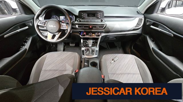 2023 Kia Seltos - Thumbnail 11