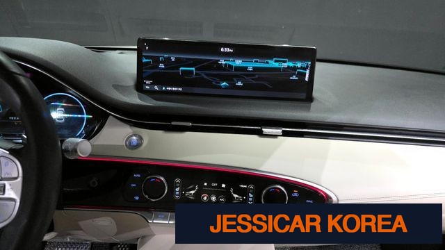 2021 Genesis GV70 - Thumbnail 4