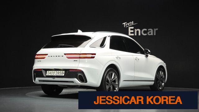 2021 Genesis GV70 - Thumbnail 7