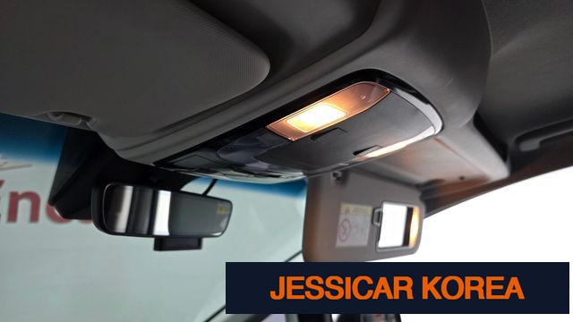 2023 Hyundai Staria - Thumbnail 4