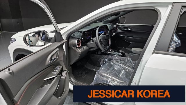 2025 Chevrolet Trax Crossover - Thumbnail 18