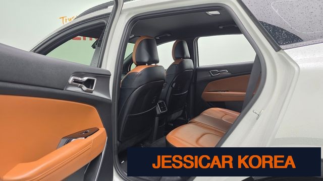2022 Kia Sportage 5th Gen - Thumbnail 5