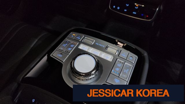 2025 Genesis G80 (RG3) - Thumbnail 8