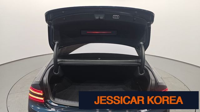 2022 Genesis G80 (RG3) - Thumbnail 11