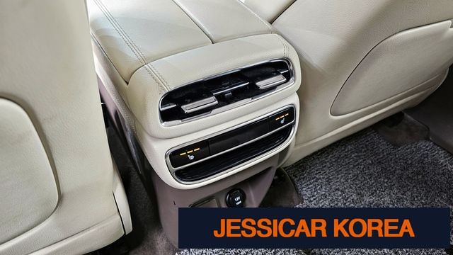 2023 Genesis GV80 - Thumbnail 11