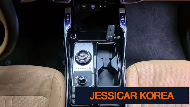 2023 Kia Sorento 4th Gen - Thumbnail 7