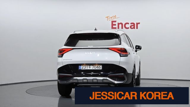 2022 Kia Sportage 5th Gen - Thumbnail 3
