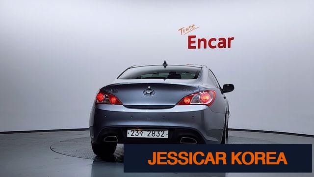 2010 Hyundai Genesis Coupe - Thumbnail 15
