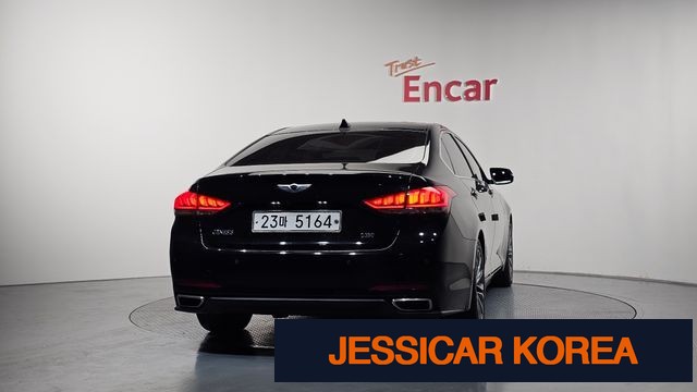 2016 Hyundai Genesis DH - Thumbnail 8