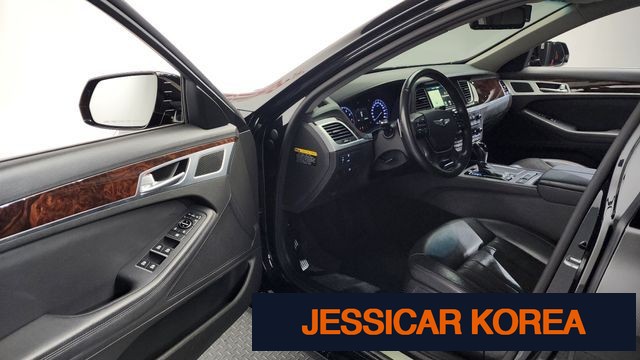 2016 Hyundai Genesis DH - Thumbnail 18