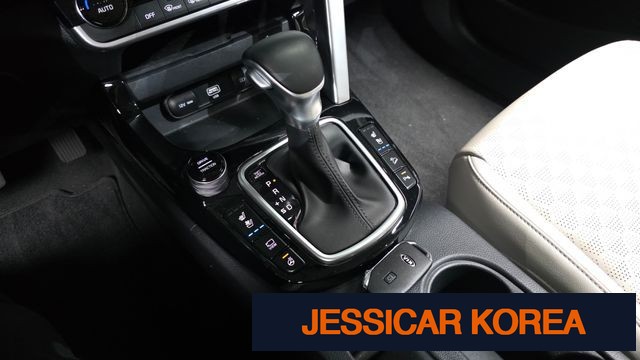 2021 Kia Seltos - Thumbnail 13