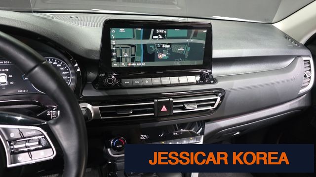 2021 Kia Seltos - Thumbnail 14