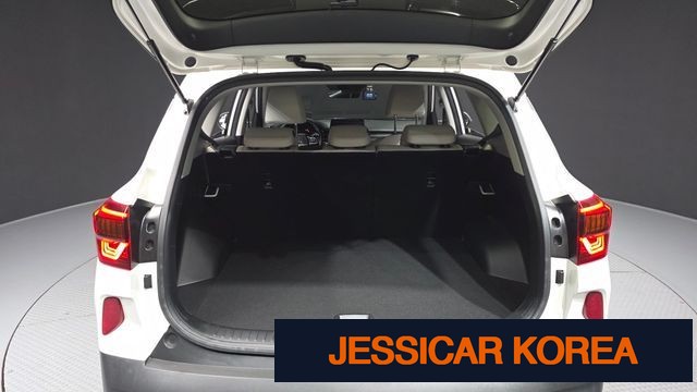 2021 Kia Seltos - Thumbnail 15