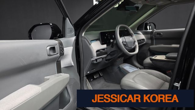 2025 Kia EV3 - Thumbnail 4