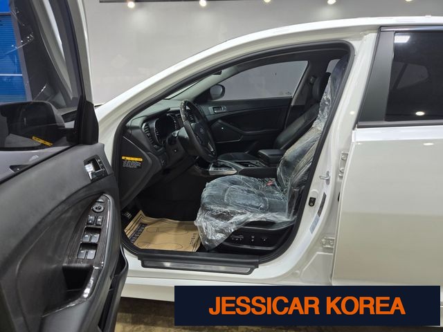 2011 Kia K5 - Thumbnail 9