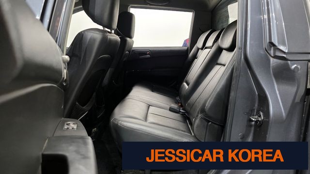2016 KG Mobility Korando Sports - Thumbnail 3