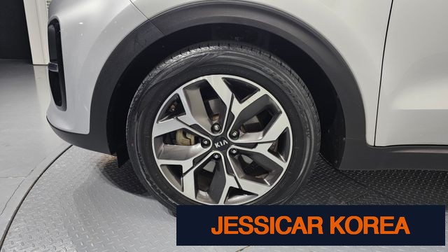 2020 Kia Sportage the bold - Thumbnail 12