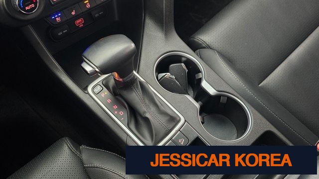 2020 Kia Sportage the bold - Thumbnail 19