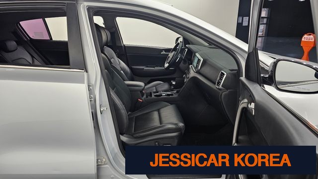 2020 Kia Sportage the bold - Thumbnail 20