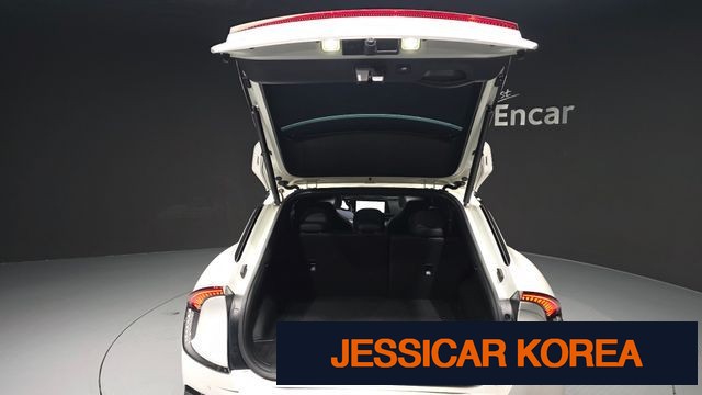 2023 Kia EV6 - Thumbnail 6