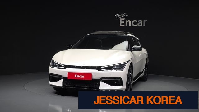 2023 Kia EV6 - Thumbnail 18