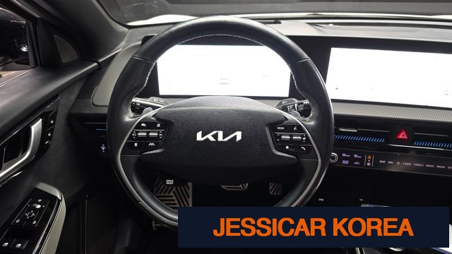 2023 Kia EV6 - Thumbnail 19