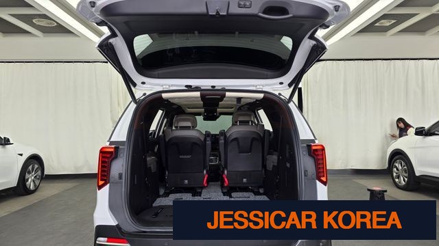 2025 Kia The New Carnival 4th generation - Thumbnail 9