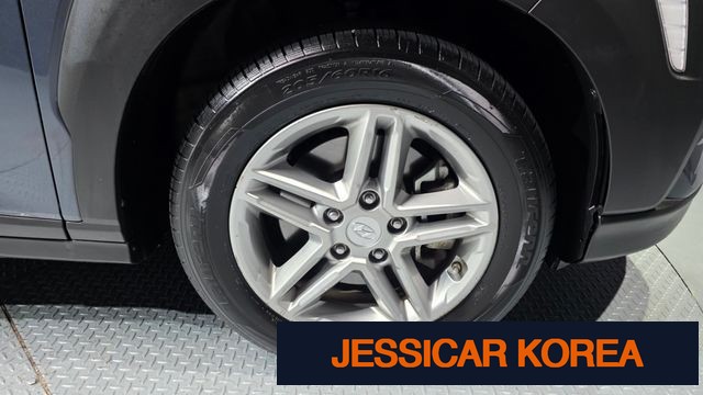 2019 Hyundai Kona - Thumbnail 17