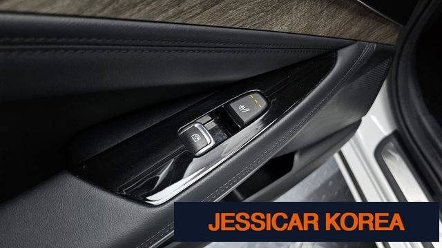 2022 Kia K8 - Thumbnail 3
