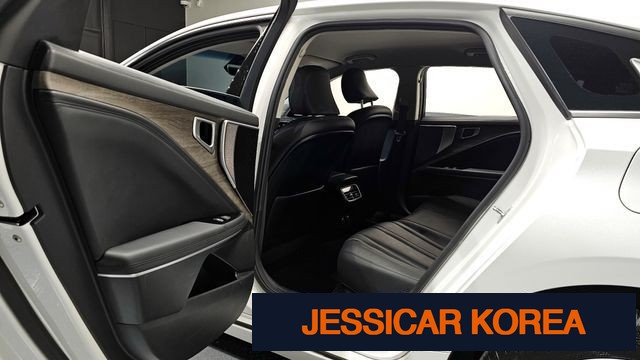 2022 Kia K8 - Thumbnail 7