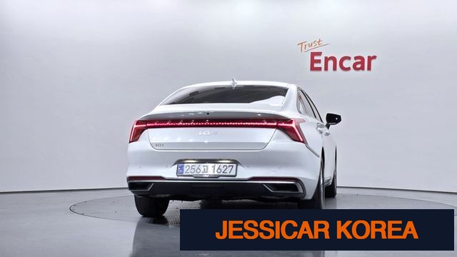 2022 Kia K8 - Thumbnail 9