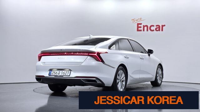 2022 Kia K8 - Thumbnail 15