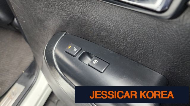 2012 Kia Mohave - Thumbnail 13
