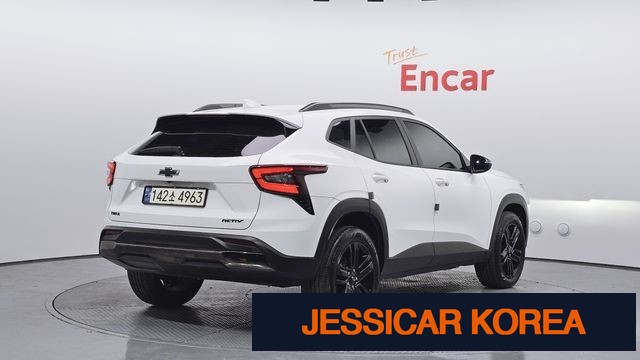 2025 Chevrolet Trax Crossover - Thumbnail 5