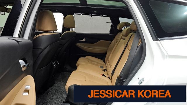 2023 Hyundai The New Santa Fe - Thumbnail 3