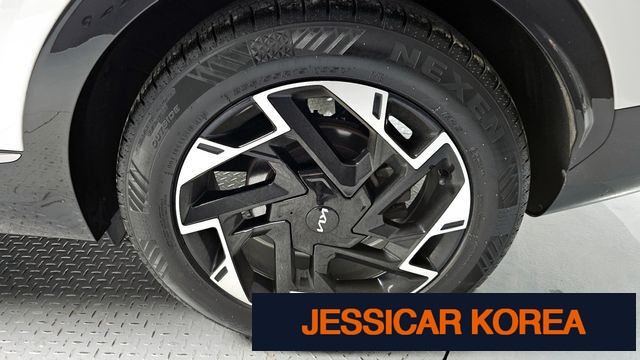2022 Kia Sportage 5th Gen - Thumbnail 16