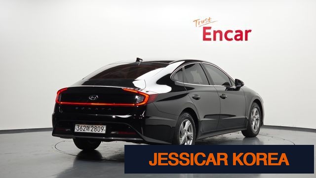 2022 Hyundai Sonata (DN8) - Thumbnail 2