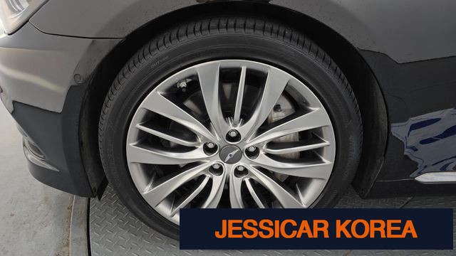 2016 Hyundai Genesis DH - Thumbnail 2