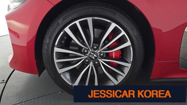2018 Kia Stinger - Thumbnail 11
