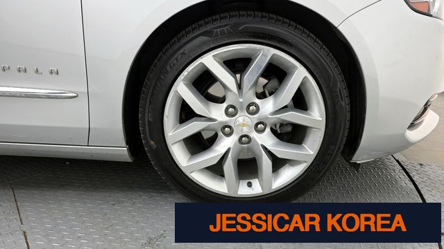 2016 Chevrolet Impala - Thumbnail 13