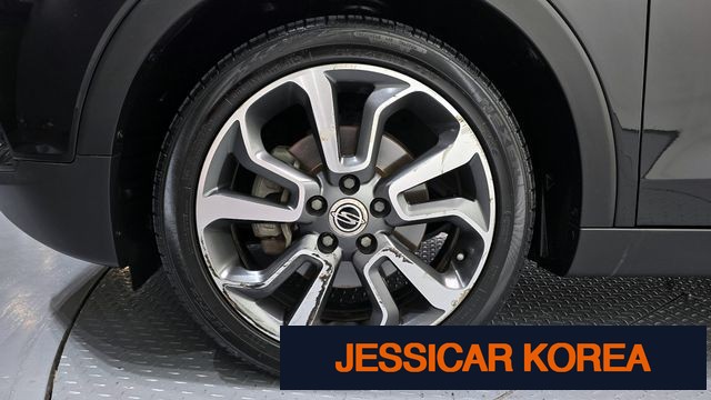 2016 KG Mobility Tivoli - Thumbnail 3