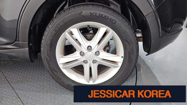 2014 KG Mobility New Korando C - Thumbnail 5