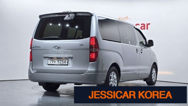 2015 Hyundai Grand Starex - Thumbnail 3