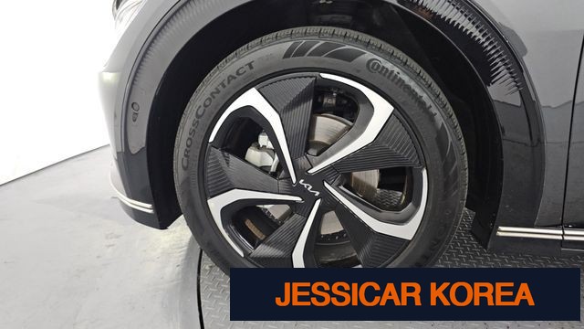 2023 Kia EV6 - Thumbnail 16