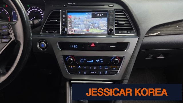 2015 Hyundai LF Sonata - Thumbnail 10
