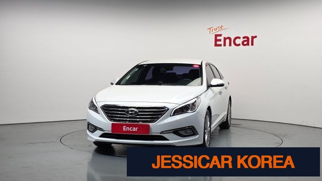 2015 Hyundai LF Sonata - Thumbnail 17