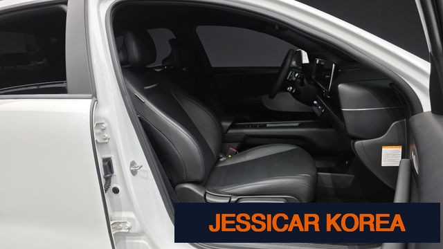 2023 Hyundai Ioniq 6 - Thumbnail 3