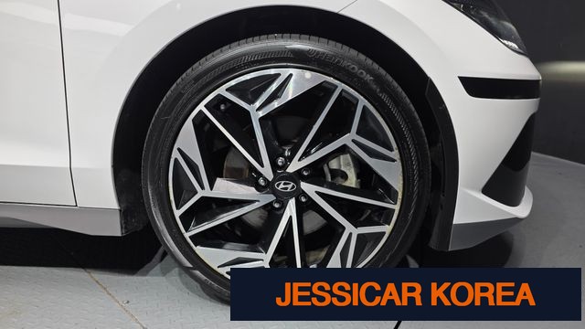 2023 Hyundai Ioniq 6 - Thumbnail 7