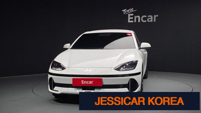 2023 Hyundai Ioniq 6 - Thumbnail 8