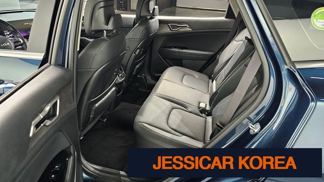 2023 Kia Sportage 5th generation hybrid - Thumbnail 2